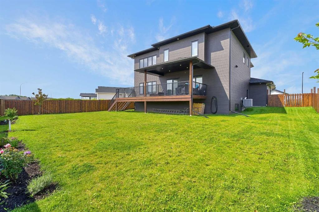 55 Riverdale Bend, Whitecourt, AB - Outdoor