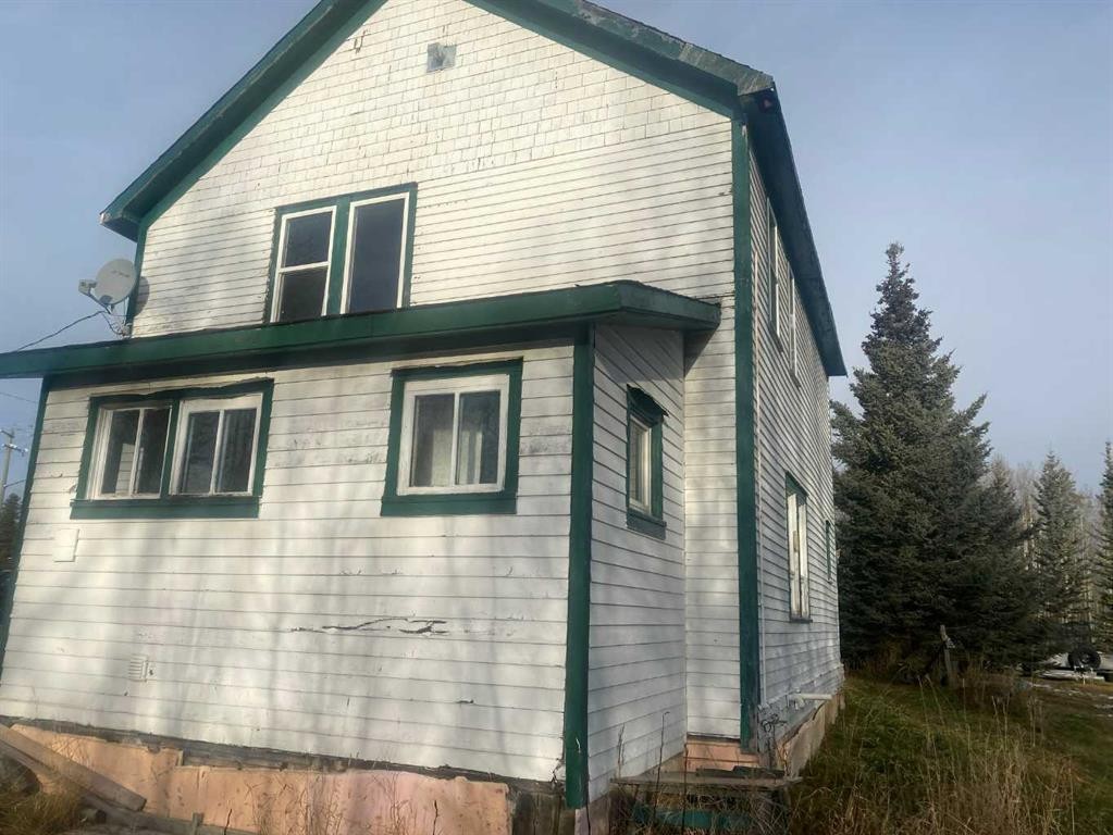 5105 Valley Street, Robb, AB - Outdoor