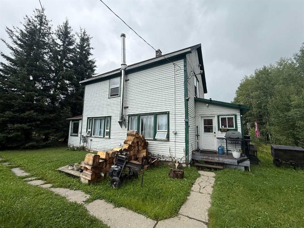 5105 Valley Street, Robb, AB - Outdoor