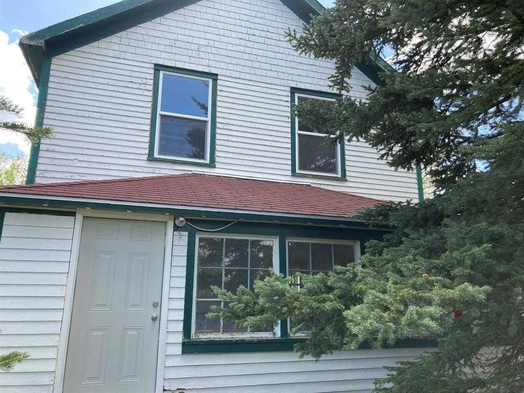 5105 Valley Street, Robb, AB - Outdoor With Exterior