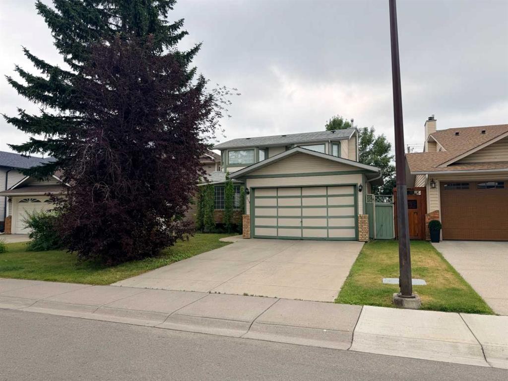 319 Sunvale Drive Se, Calgary, AB - Outdoor With Facade