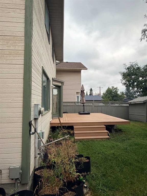 319 Sunvale Drive Se, Calgary, AB - Outdoor With Exterior