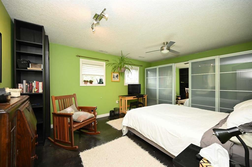 3113 47 Avenue, Athabasca, AB - Indoor Photo Showing Bedroom