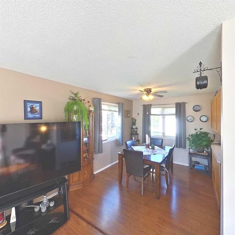 28 Centennial Crescent, Swan Hills, AB - Indoor Photo Showing Dining Room