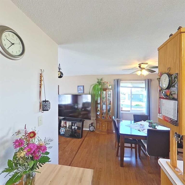 28 Centennial Crescent, Swan Hills, AB - Indoor Photo Showing Dining Room