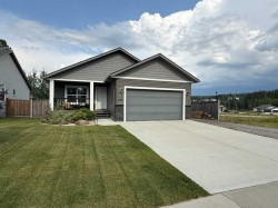 223 Eaton Drive Hinton, AB T7V 0A1