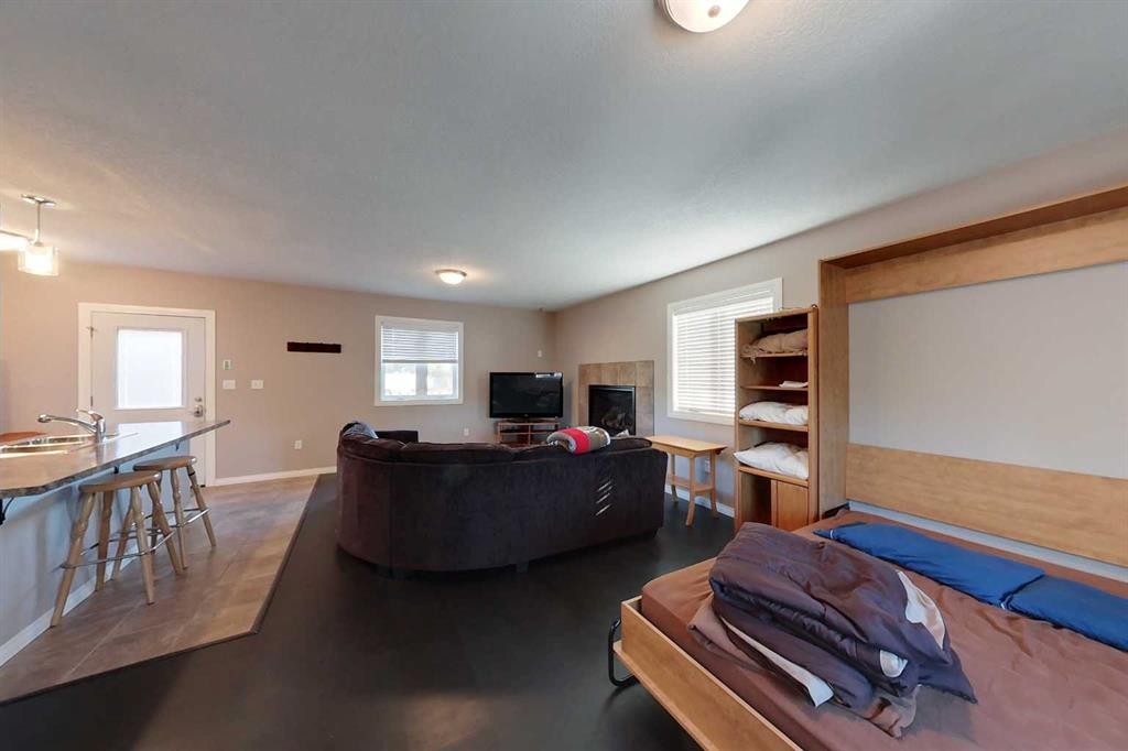 734041 Range Road, Wagner, AB - Indoor Photo Showing Living Room