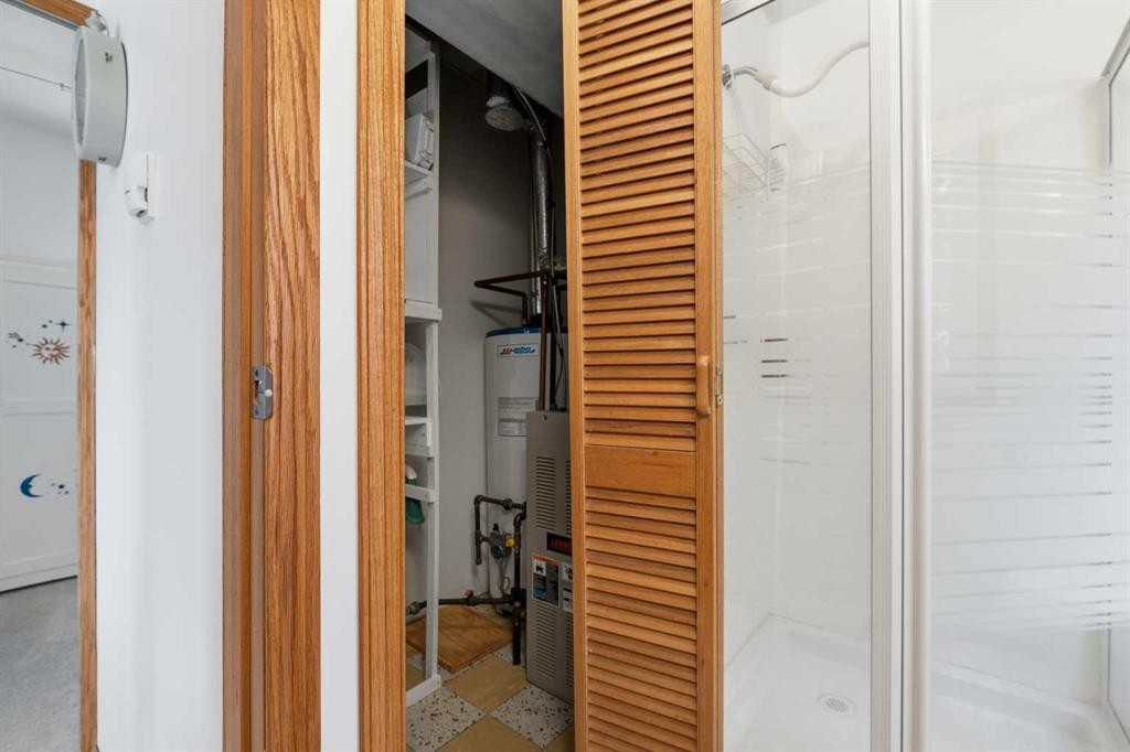 164 Crescent Drive, Thunder Lake, AB - Indoor Photo Showing Bathroom