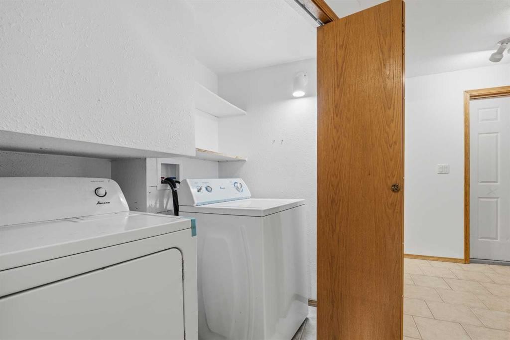 46 Atkinson Crescent, Whitecourt, AB - Indoor Photo Showing Laundry Room