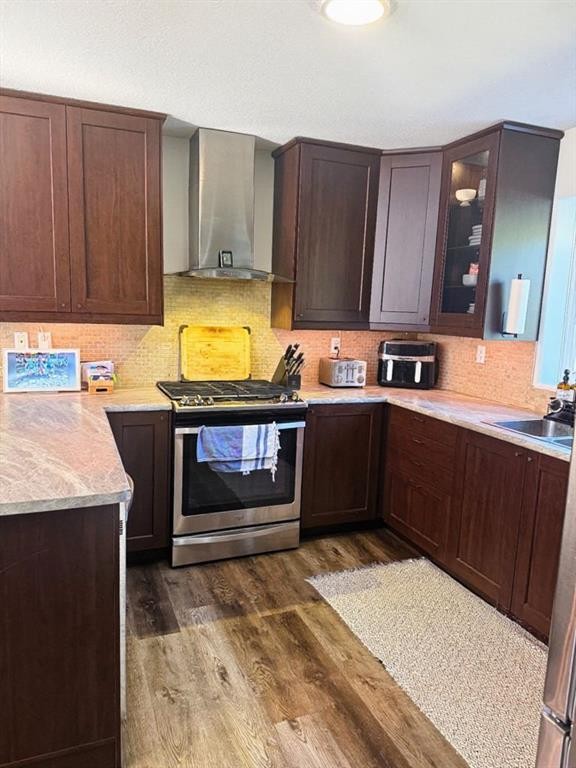 3-49329 Folding Avenue, Rural Yellowhead County, AB - Indoor Photo Showing Kitchen
