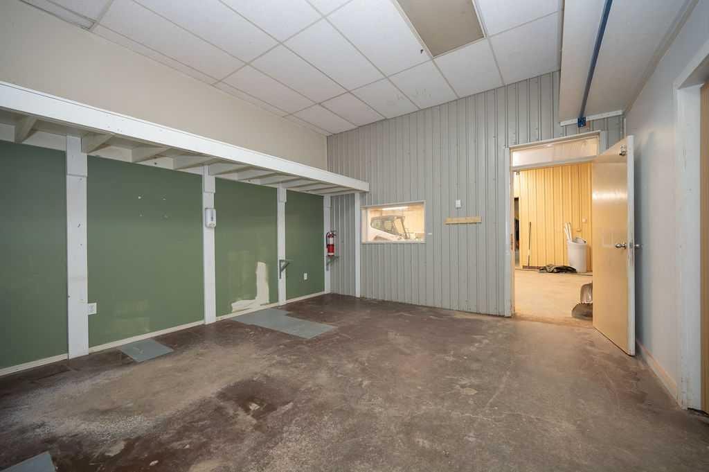 655059 Highway 813, Rural Athabasca County, AB - Indoor Photo Showing Other Room