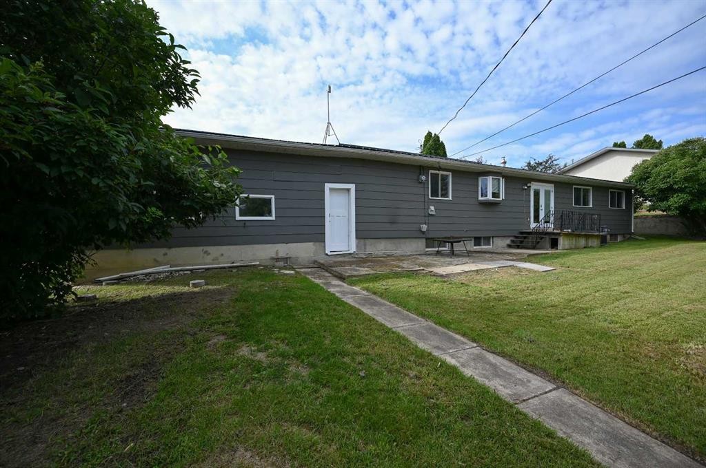 5005 41 Avenue, Athabasca, AB - Outdoor