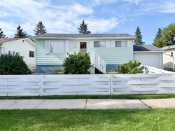 5536 Wagoner Crescent Whitecourt, AB T7S 1A8