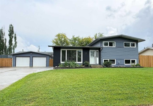 4104 52 Street  Athabasca, AB T9S 1J1