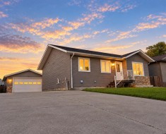 1000 5 Avenue SESlave Lake, AB T0G 2A3