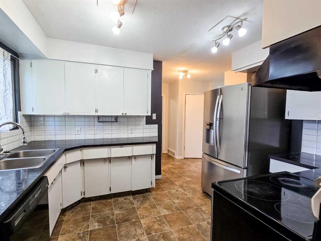4237 5 Avenue, Edson, AB