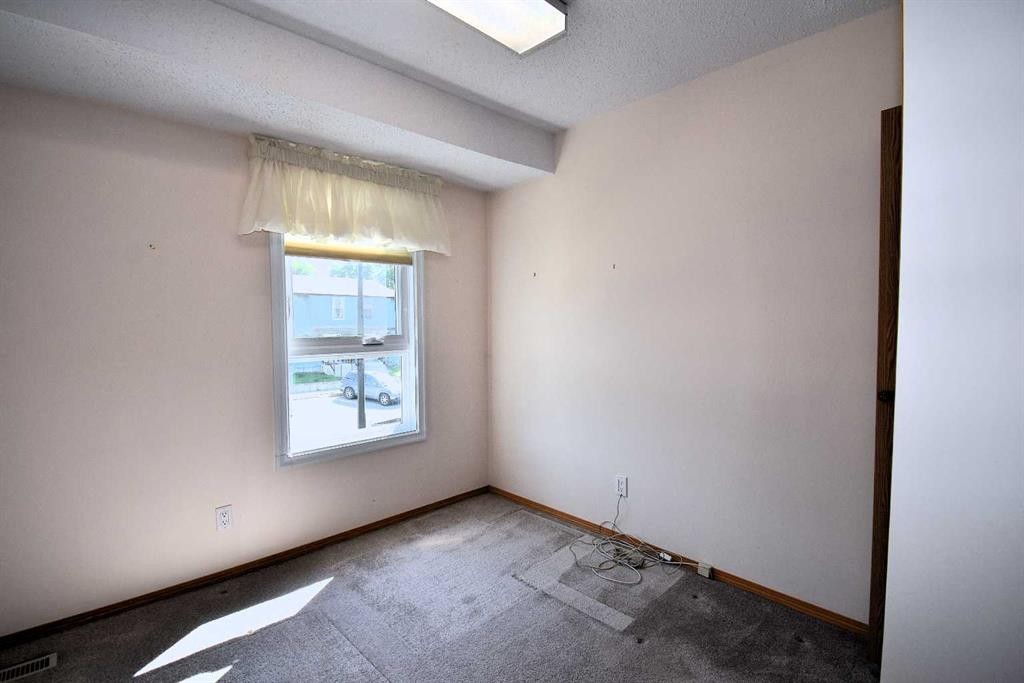 330-457 Collinge Road, Hinton, AB