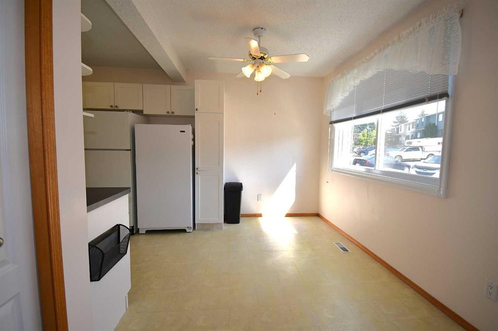 330-457 Collinge Road, Hinton, AB