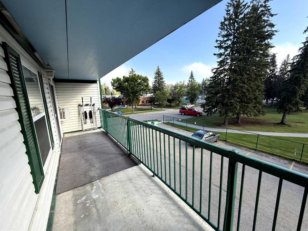 205-777 48 Street, Edson, AB