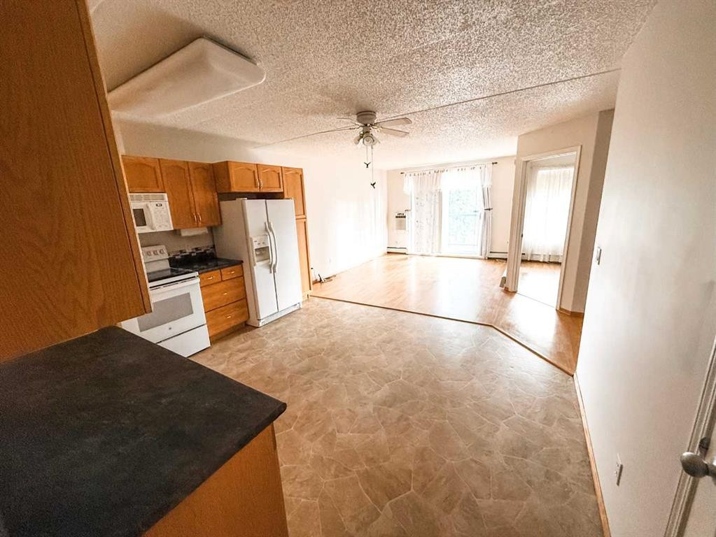 205-777 48 Street, Edson, AB