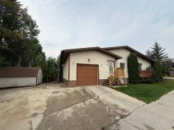 470 Collinge Road Hinton, AB T7V 1K6