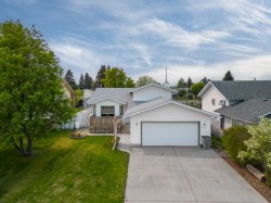 41 Lyons Crescent Whitecourt, AB T7S 1B9