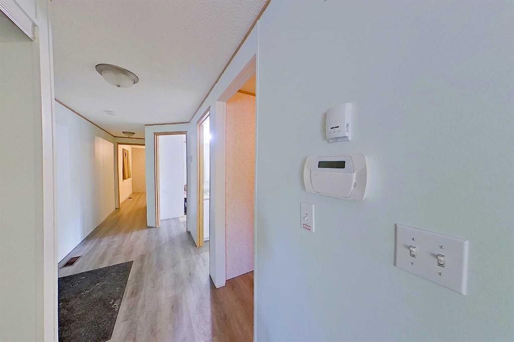1006 9 Avenue, Smith, AB