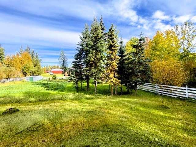 1006 9 Avenue, Smith, AB