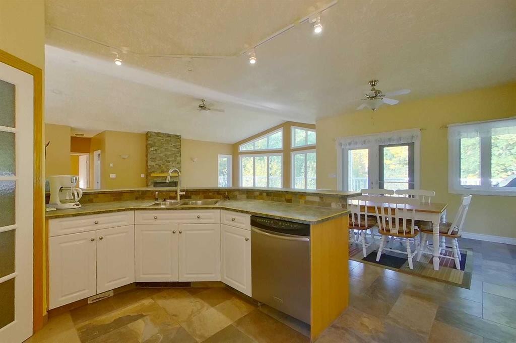 71 Lakeview Heights, Canyon Creek, AB