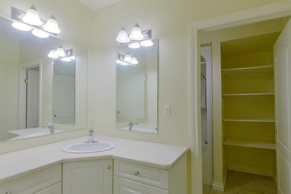 71 Lakeview Heights, Canyon Creek, AB