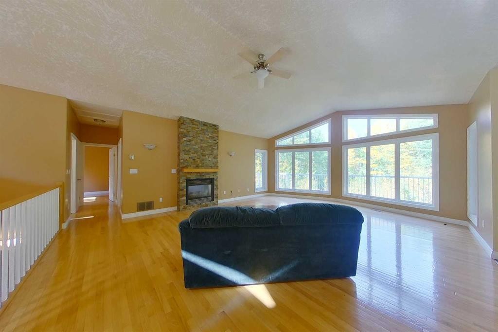 71 Lakeview Heights, Canyon Creek, AB