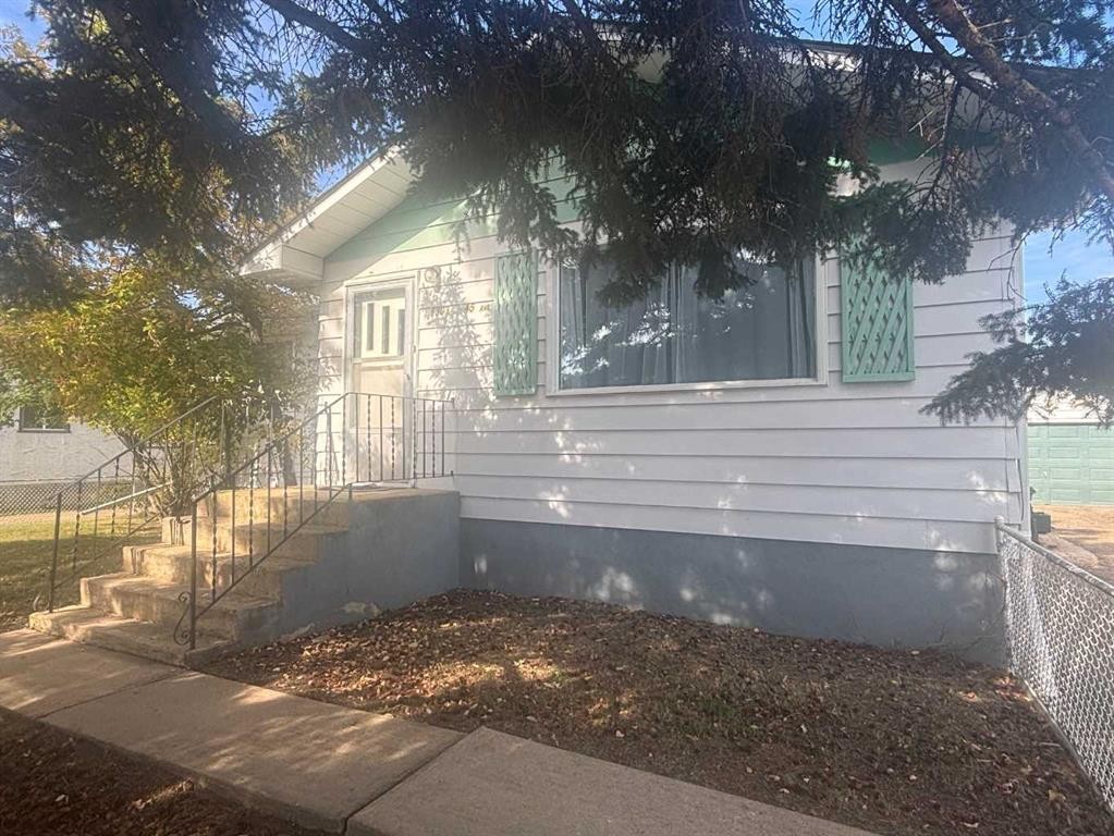 5307 45 Avenue, Athabasca, AB