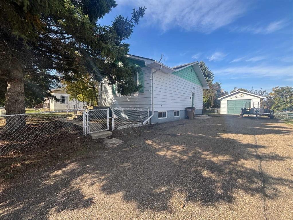 5307 45 Avenue, Athabasca, AB