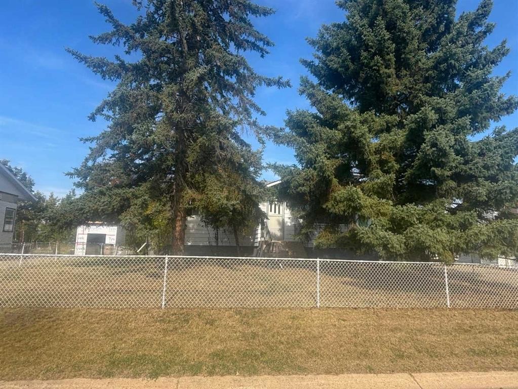 5307 45 Avenue, Athabasca, AB