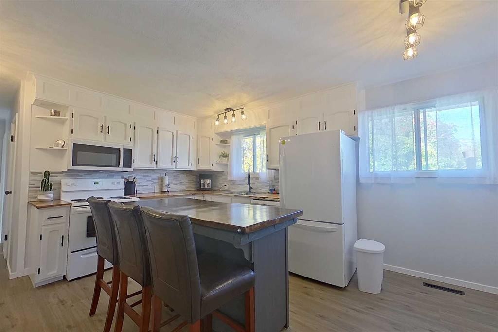 5307 45 Avenue, Athabasca, AB