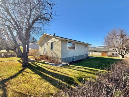 101 Kipin Lane  Hinton, AB T7V 1M5