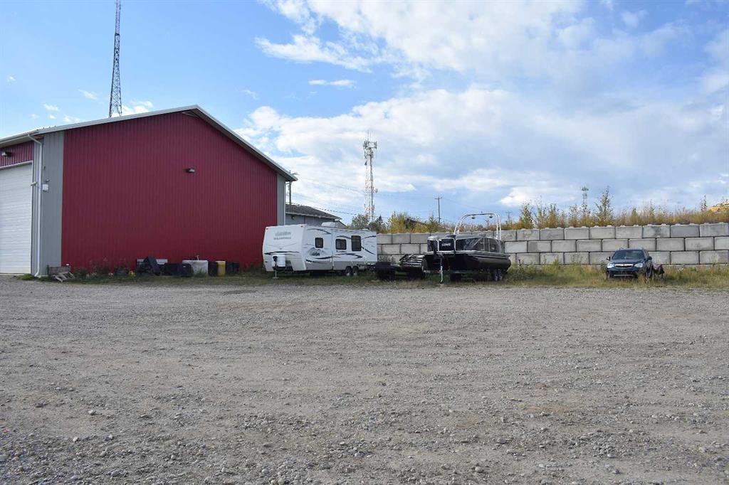 180 Felaber Road, Hinton, AB