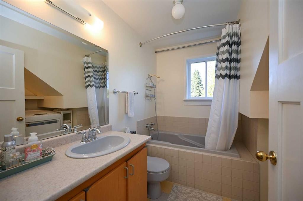 5014 50 Street, Colinton, AB