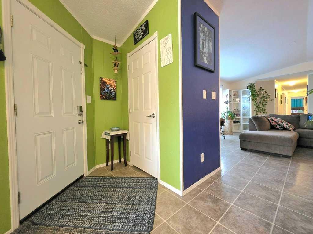 68-812 6 Avenue Sw, Slave Lake, AB