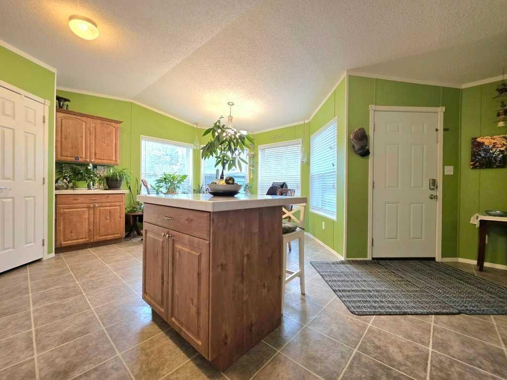 68-812 6 Avenue Sw, Slave Lake, AB