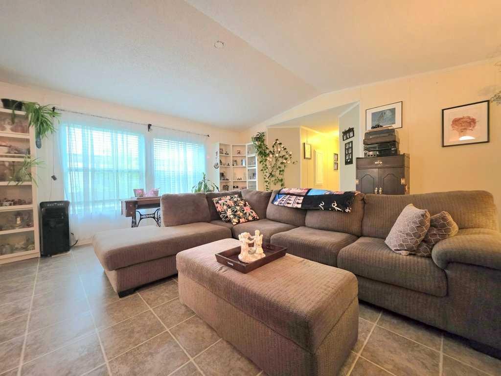 68-812 6 Avenue Sw, Slave Lake, AB