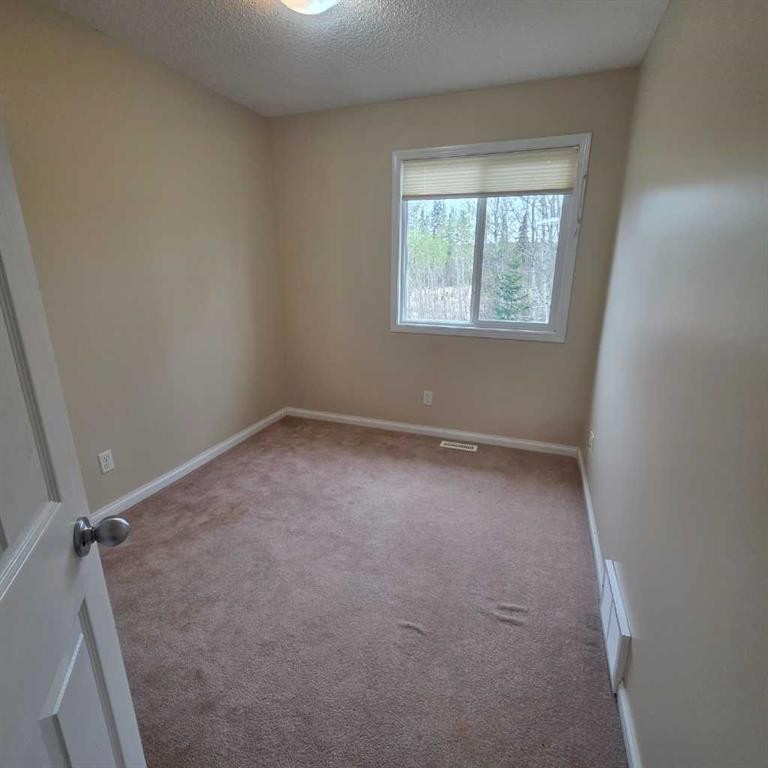 4-624 41 Street, Edson, AB