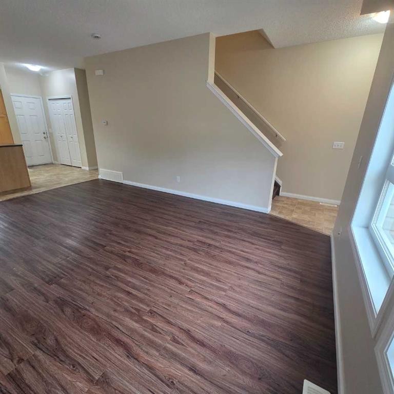 4-624 41 Street, Edson, AB