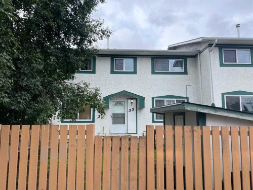 33-110 Tamarack Avenue  Hinton, AB T7V 1C5
