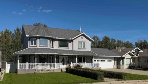 302 8 Avenue  Fox Creek, AB T0H 1P0