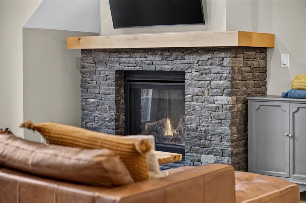 407-707 Spring Creek Drive, Canmore, AB