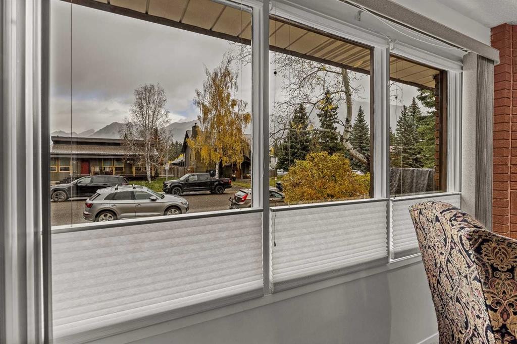 32 Mount Peechee Place, Canmore, AB