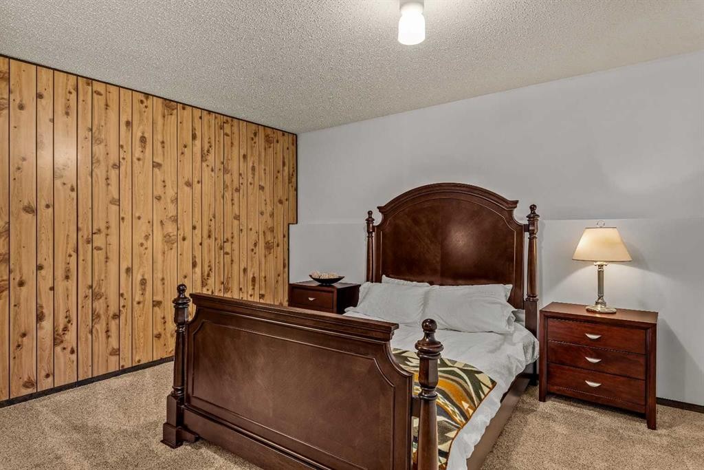 32 Mount Peechee Place, Canmore, AB