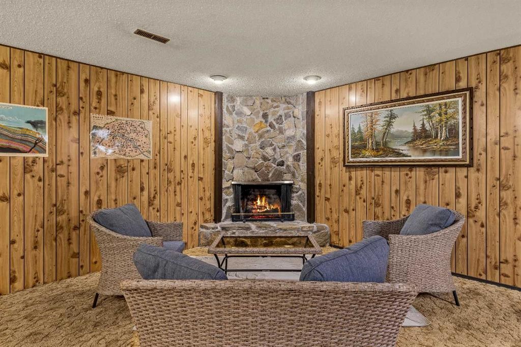 32 Mount Peechee Place, Canmore, AB