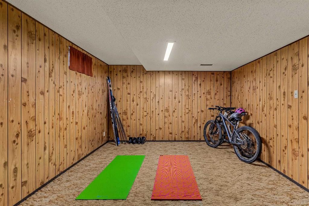 32 Mount Peechee Place, Canmore, AB